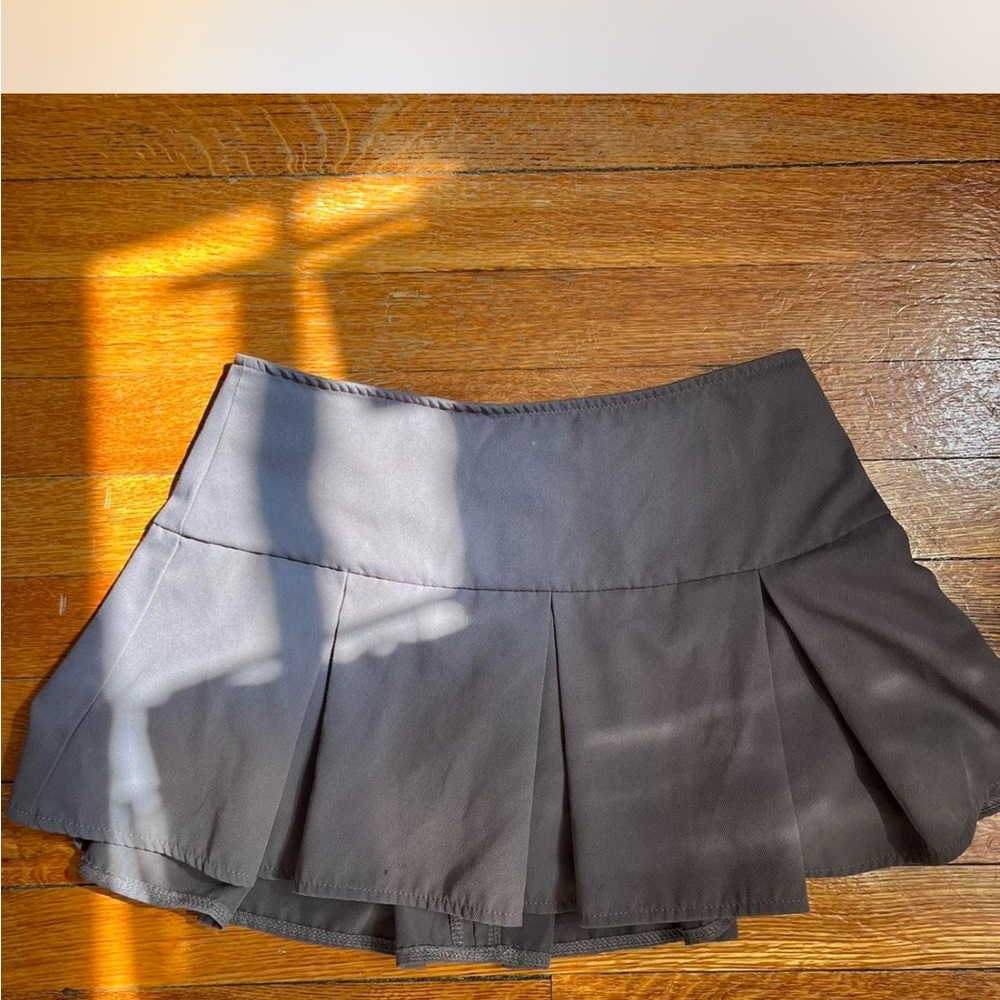 Gray Mini Skater Skirt with Pleats